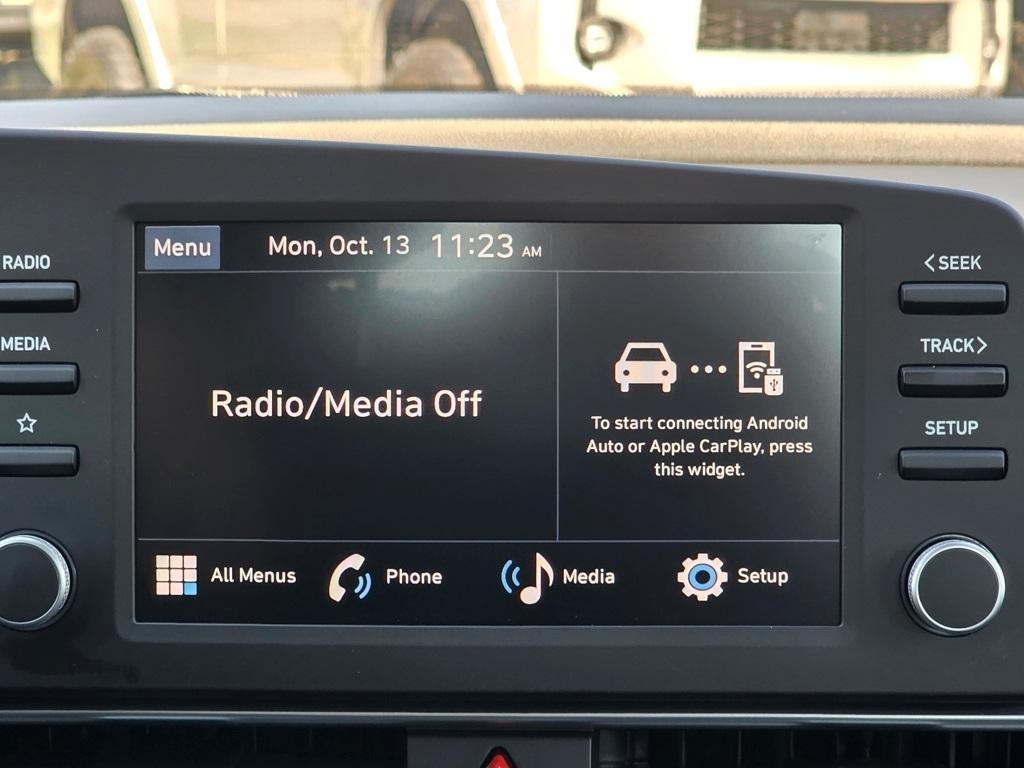 new 2025 Hyundai Elantra car, priced at $21,018