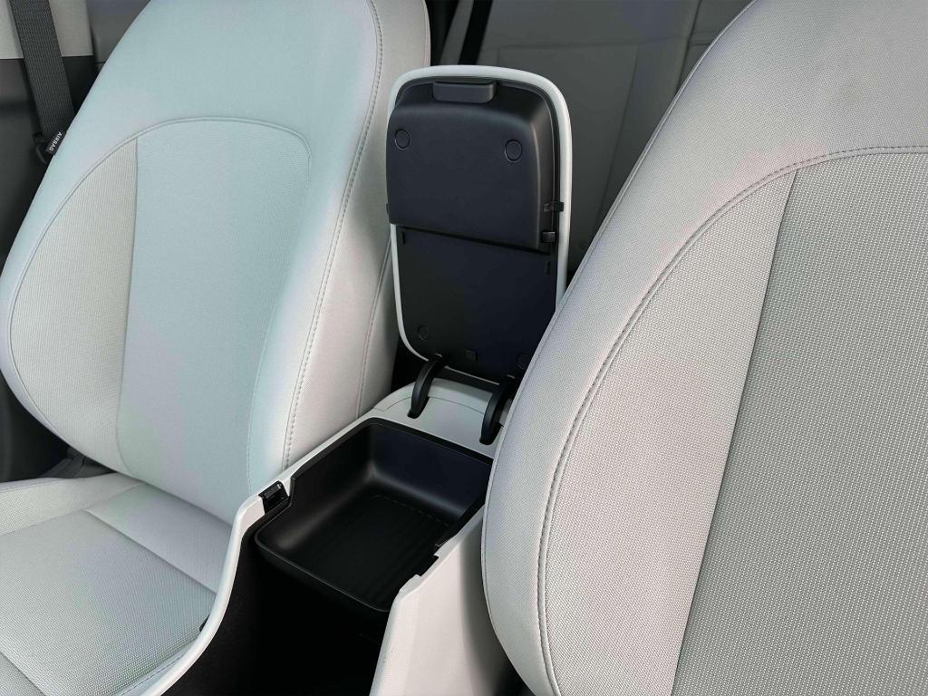 new 2025 Hyundai Kona car, priced at $27,154