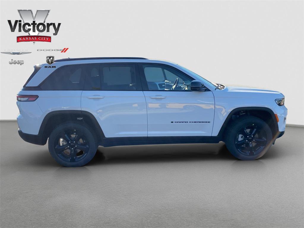 new 2025 Jeep Grand Cherokee car, priced at $49,625