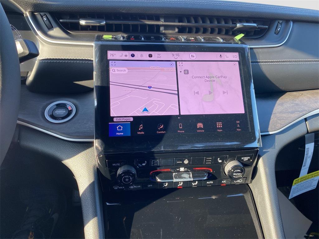 new 2025 Jeep Grand Cherokee car, priced at $49,625