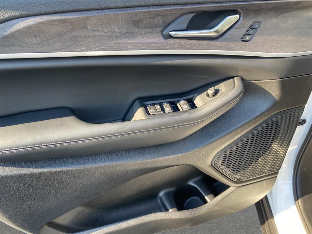 new 2025 Jeep Grand Cherokee car, priced at $49,625