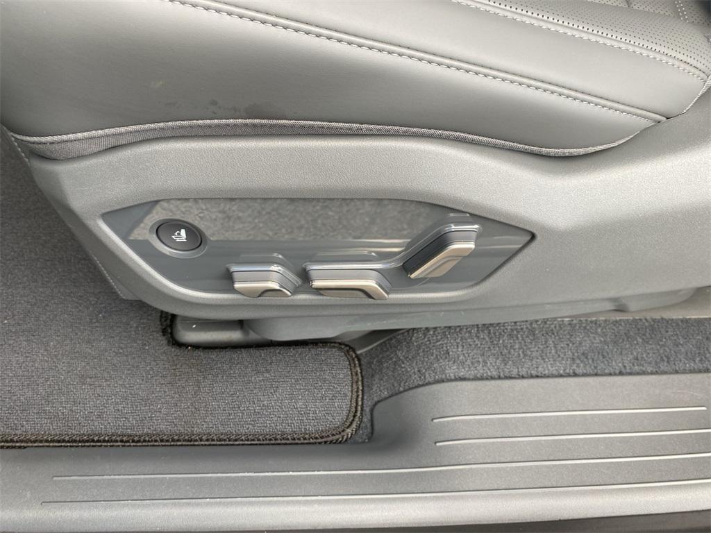 used 2024 Kia EV9 car, priced at $39,995