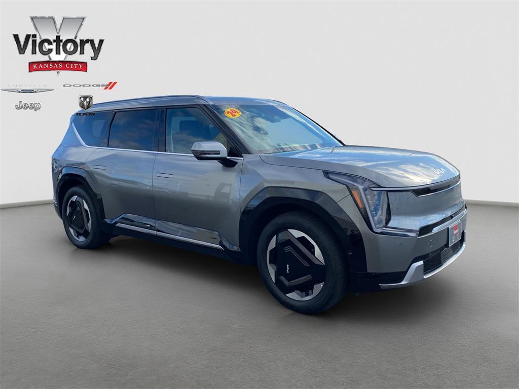 used 2024 Kia EV9 car, priced at $39,995