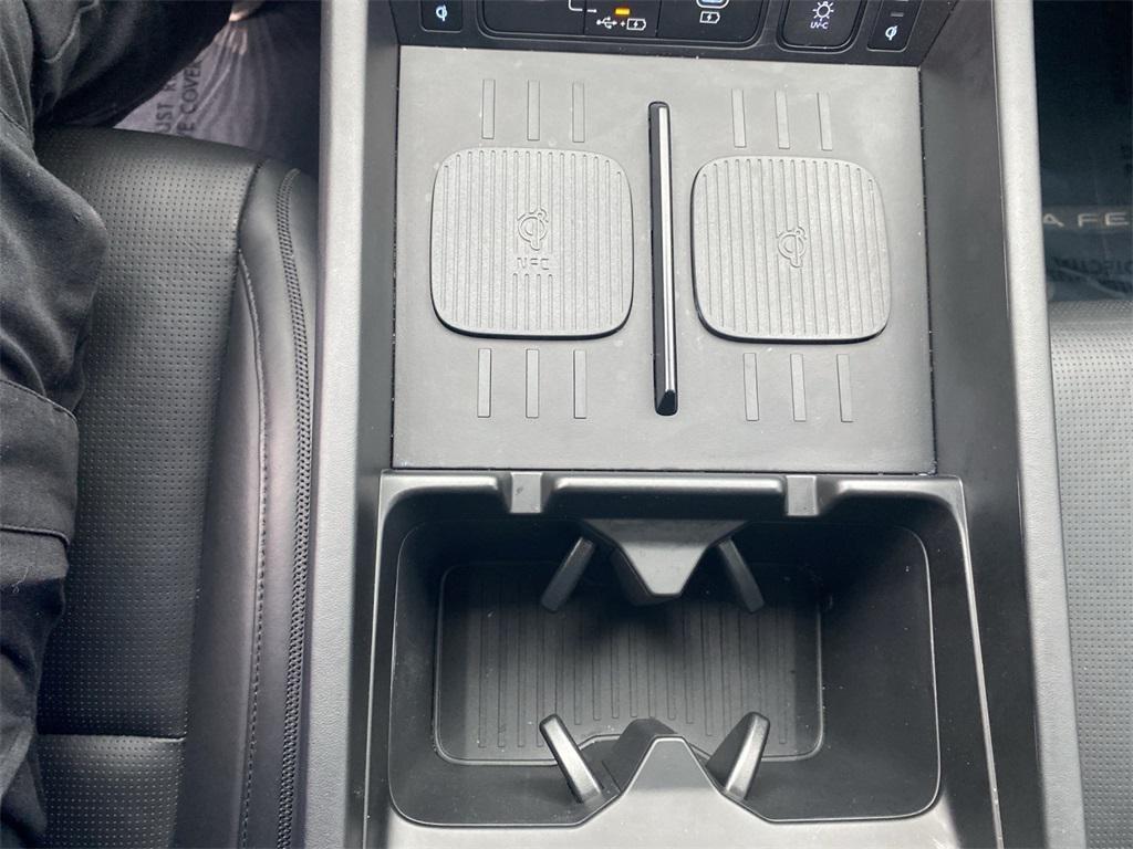 used 2024 Hyundai Santa Fe car, priced at $34,377