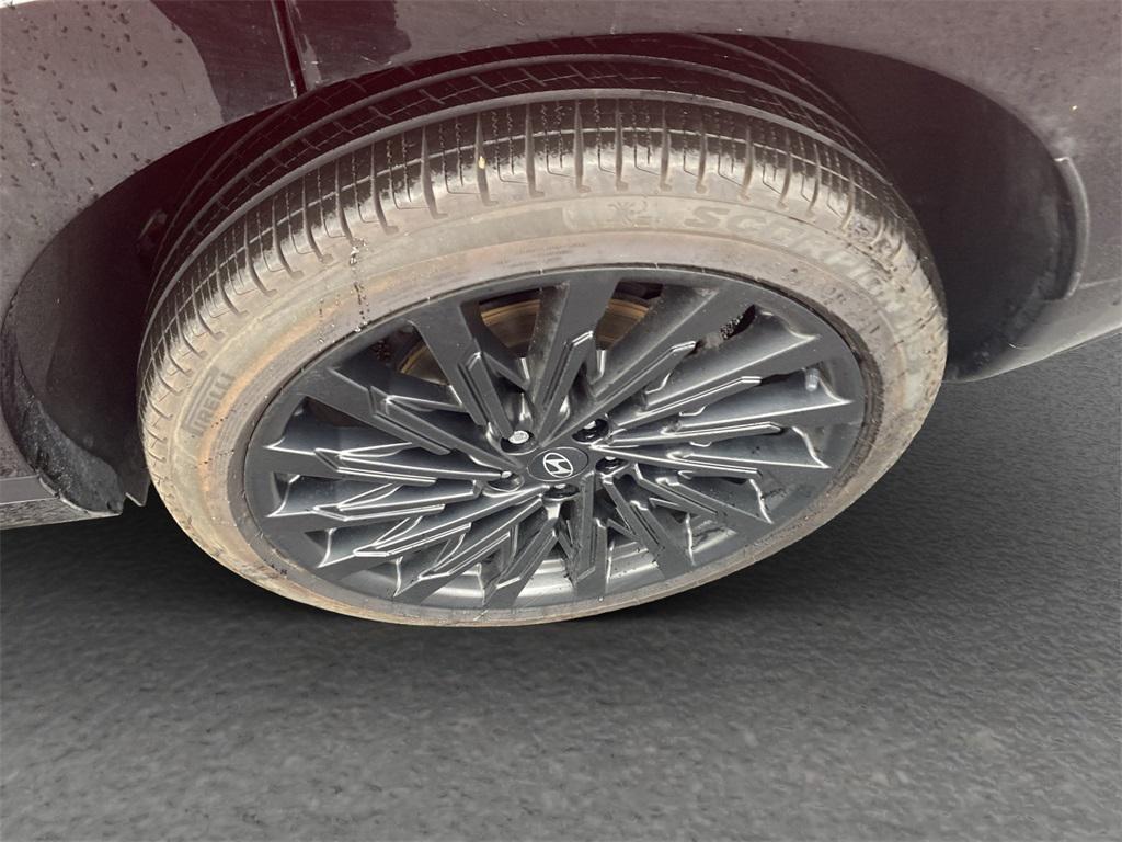 used 2024 Hyundai Santa Fe car, priced at $34,377