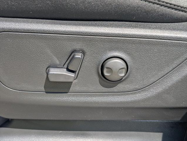 new 2025 Ram 1500 car, priced at $62,690