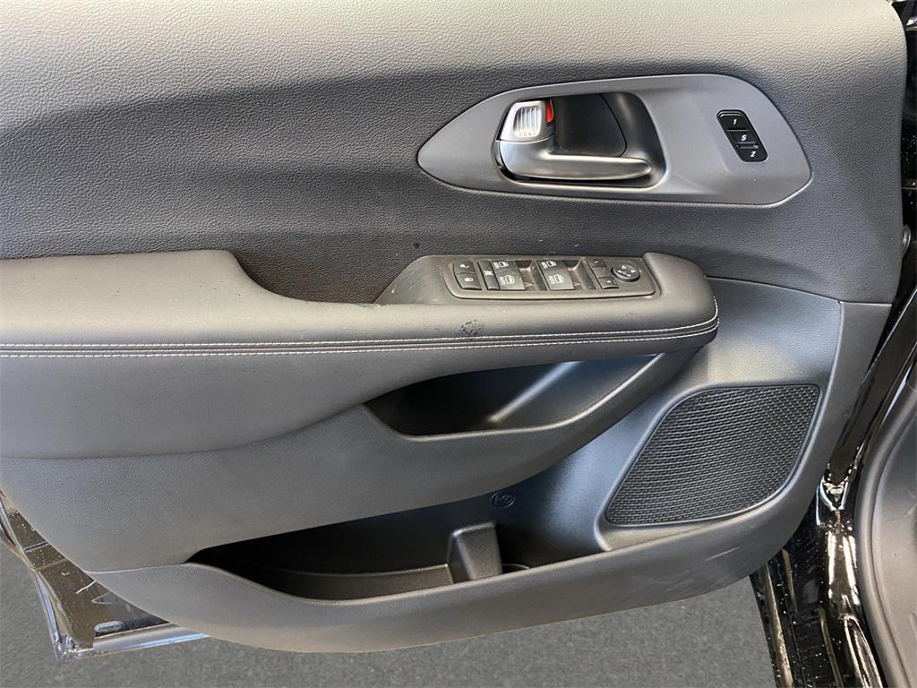 new 2026 Chrysler Pacifica car, priced at $45,740