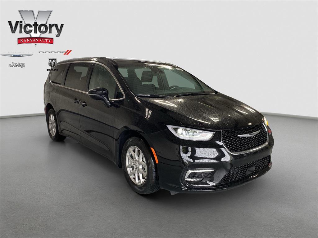 new 2026 Chrysler Pacifica car, priced at $45,740