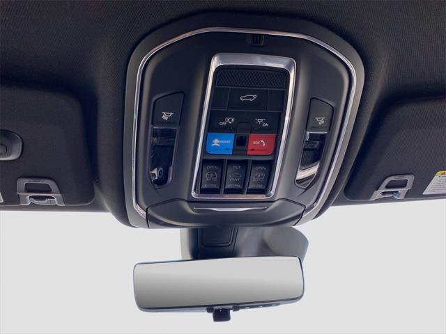 new 2025 Jeep Grand Cherokee car, priced at $55,660