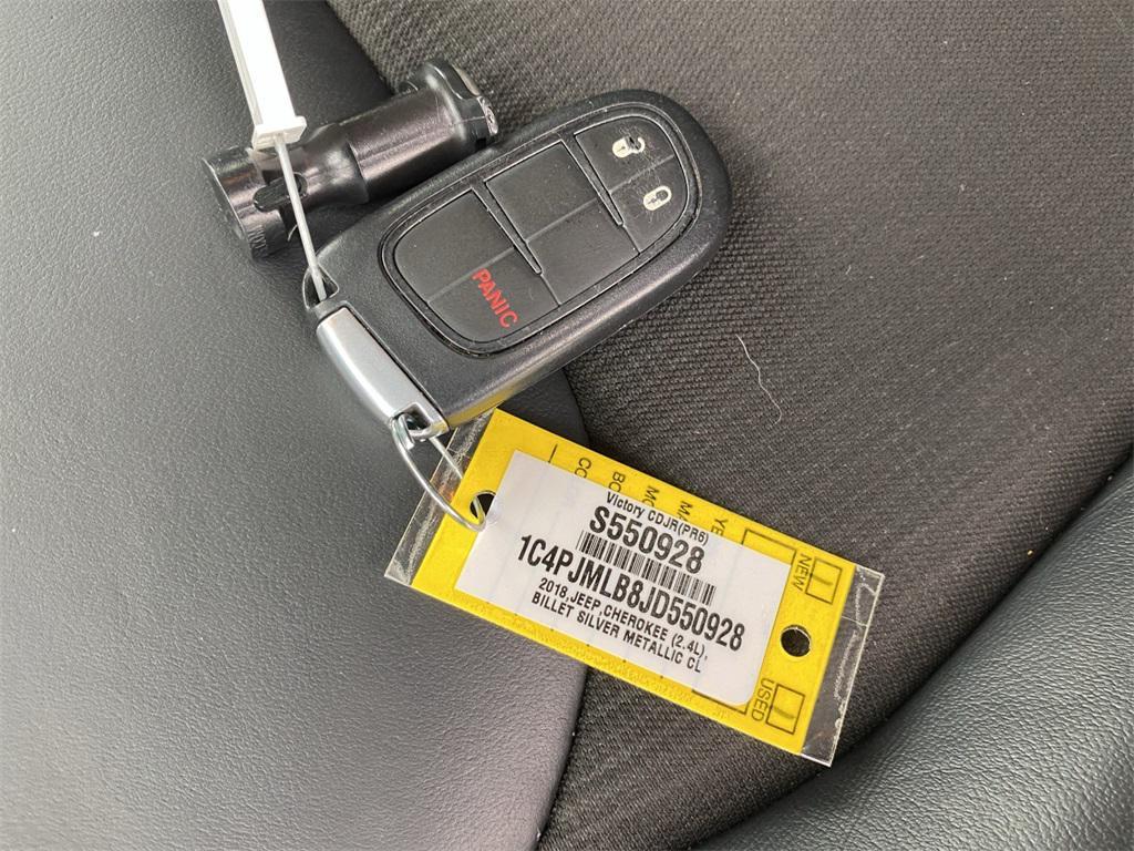 used 2018 Jeep Cherokee car, priced at $14,777