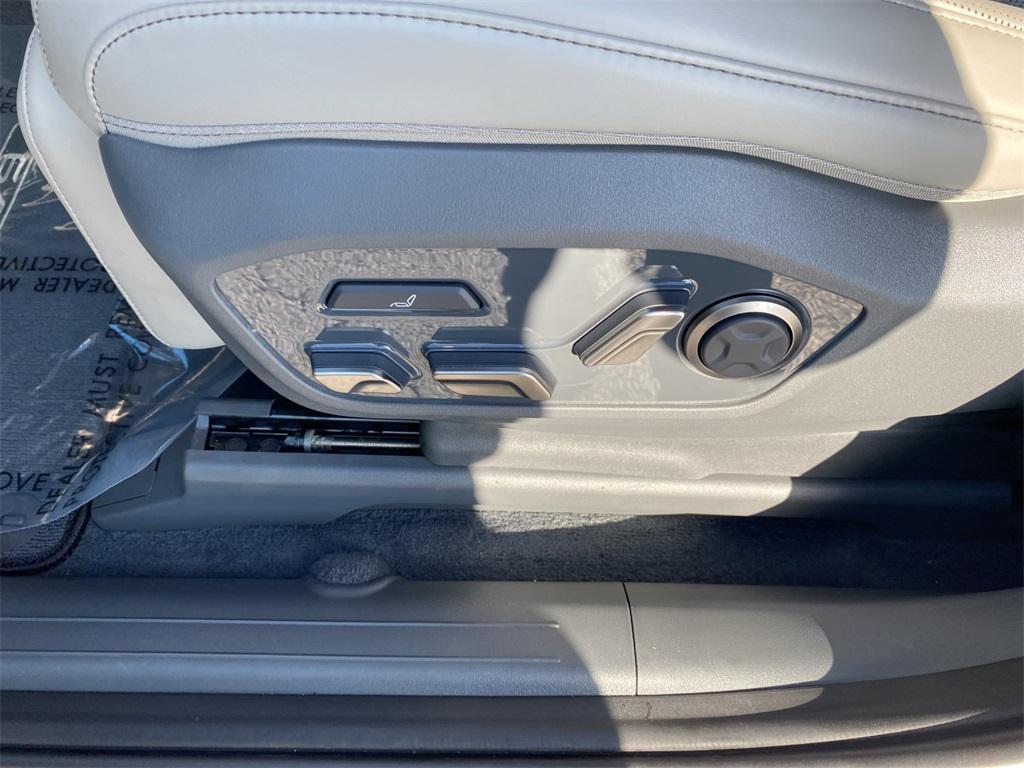 used 2024 Kia EV9 car, priced at $39,995