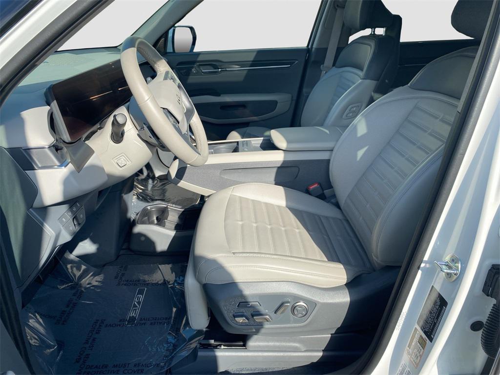 used 2024 Kia EV9 car, priced at $39,995