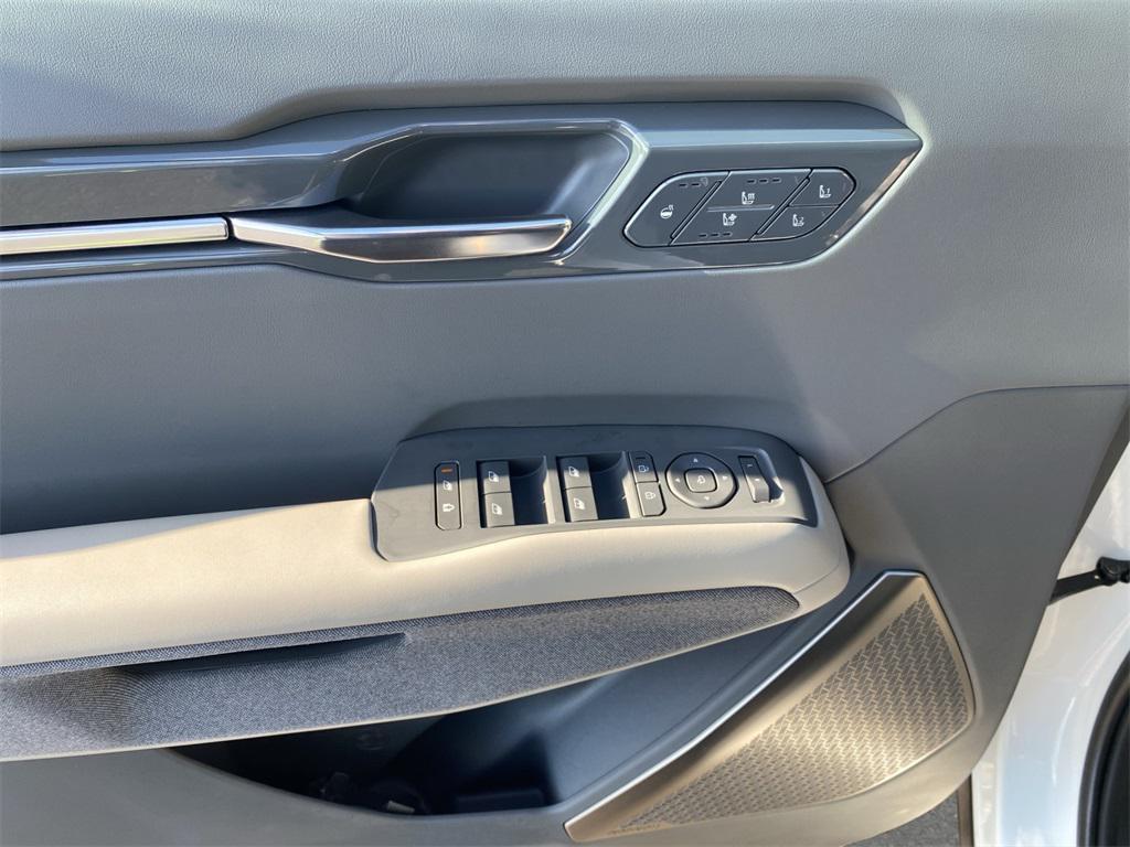 used 2024 Kia EV9 car, priced at $39,995