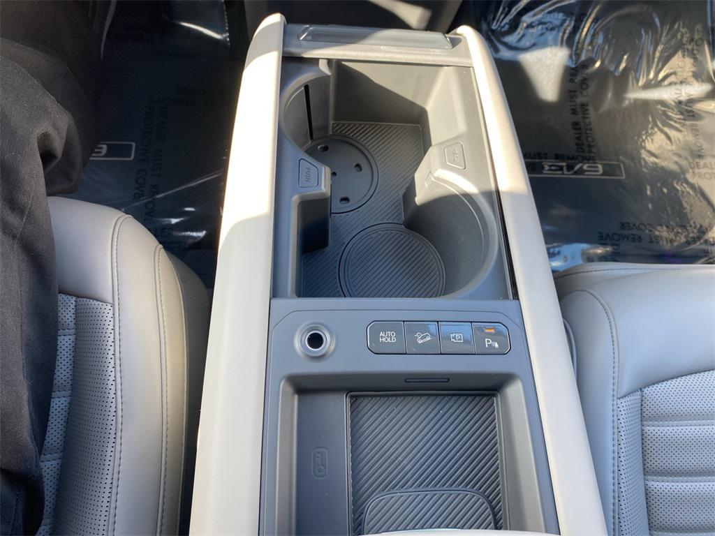 used 2024 Kia EV9 car, priced at $39,995