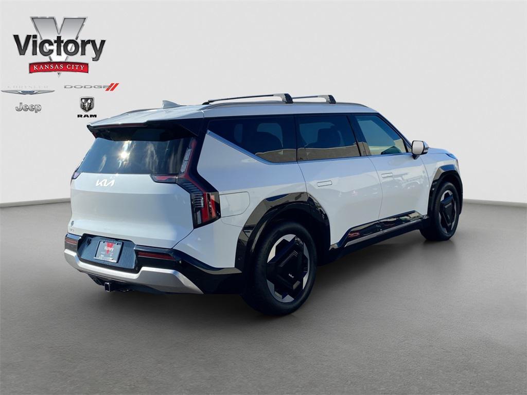 used 2024 Kia EV9 car, priced at $39,995