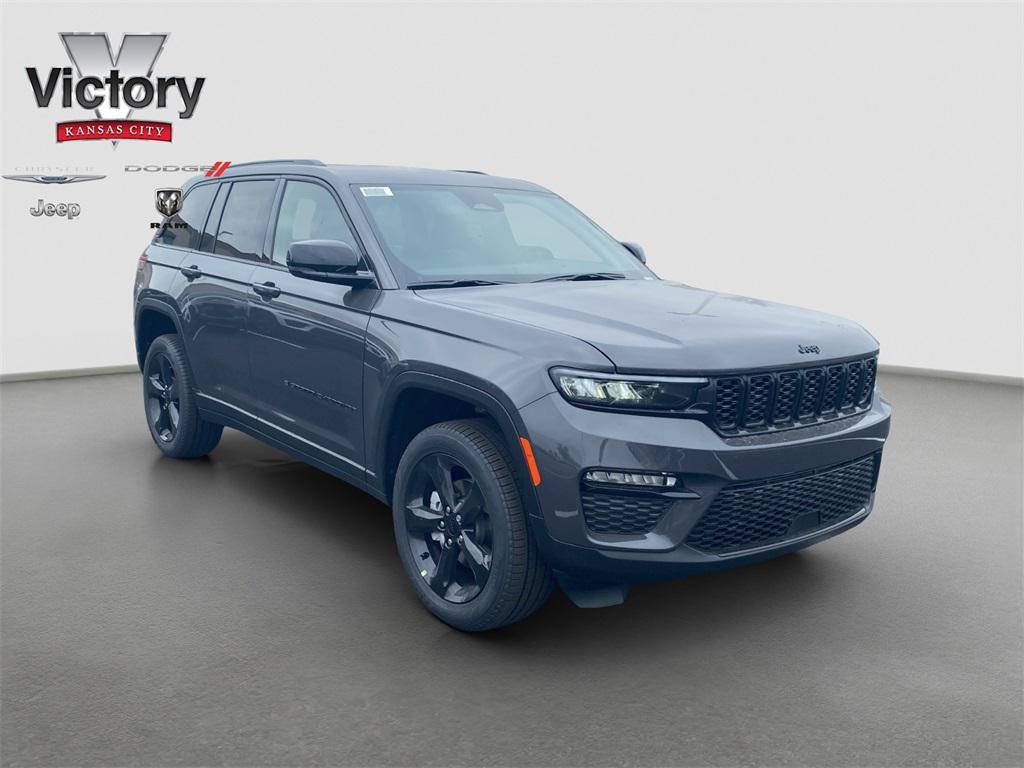 new 2025 Jeep Grand Cherokee car, priced at $50,220