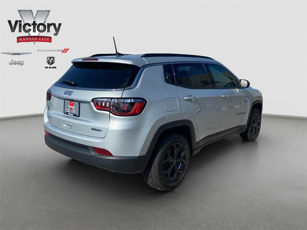 new 2025 Jeep Compass car, priced at $30,760