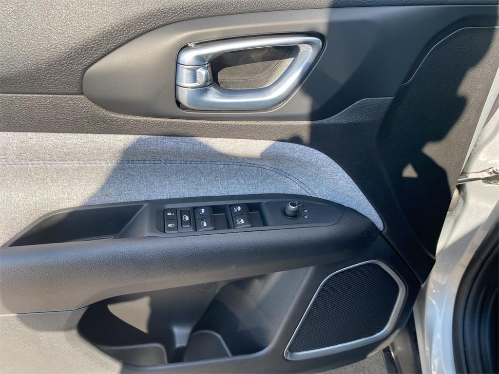 new 2025 Jeep Compass car, priced at $30,760