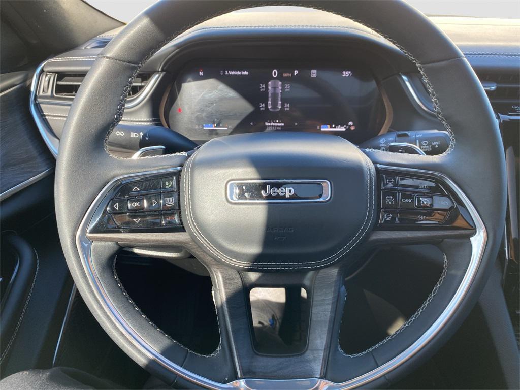 used 2024 Jeep Grand Cherokee car, priced at $39,741