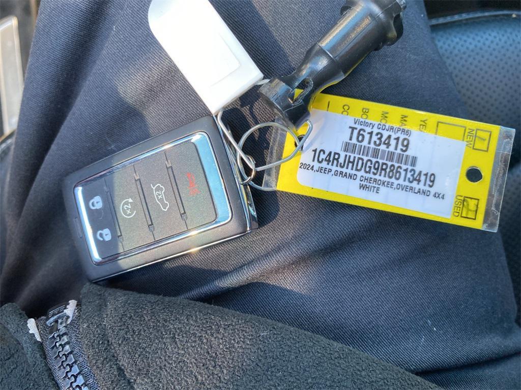 used 2024 Jeep Grand Cherokee car, priced at $39,741