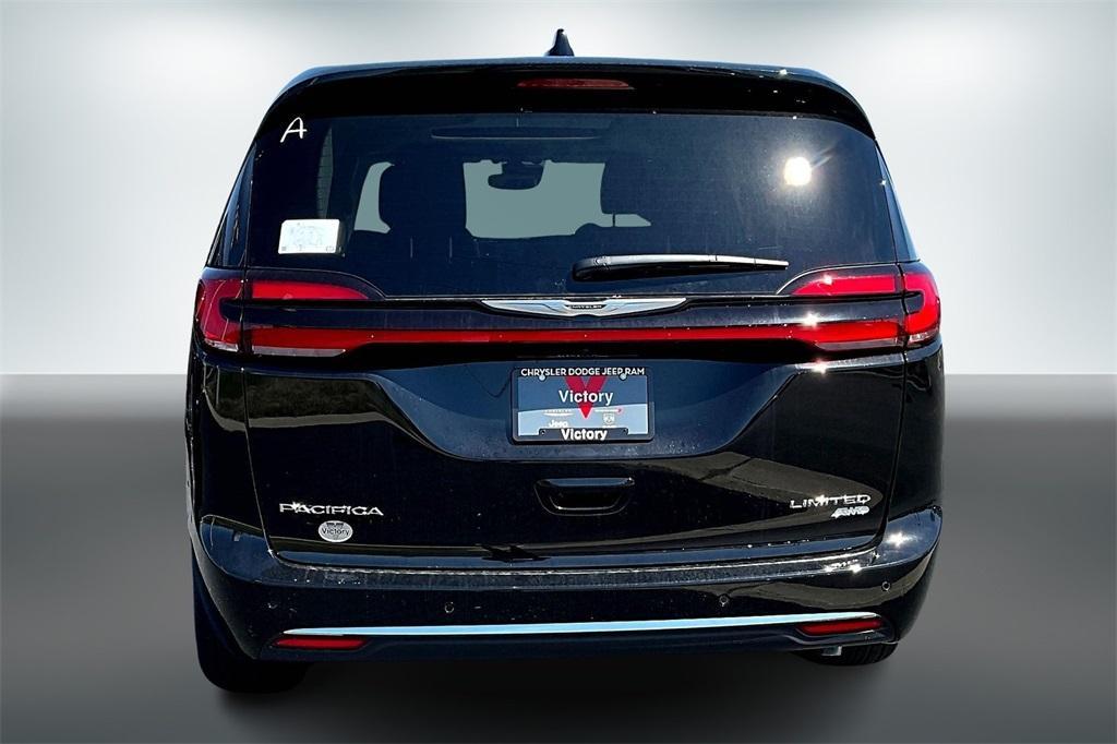 new 2024 Chrysler Pacifica car, priced at $57,660