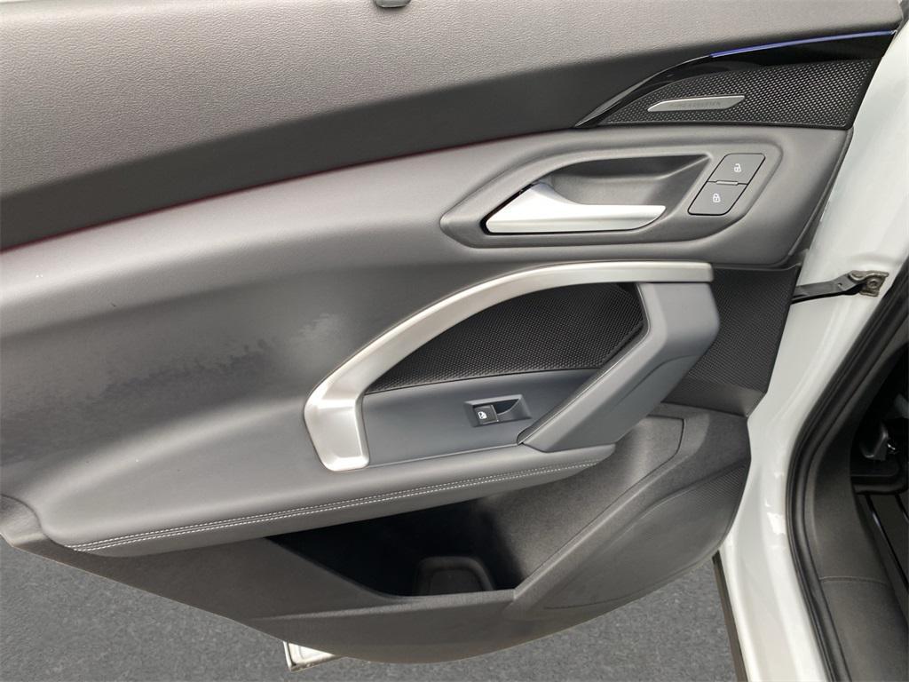 used 2025 Audi Q5 car, priced at $57,998