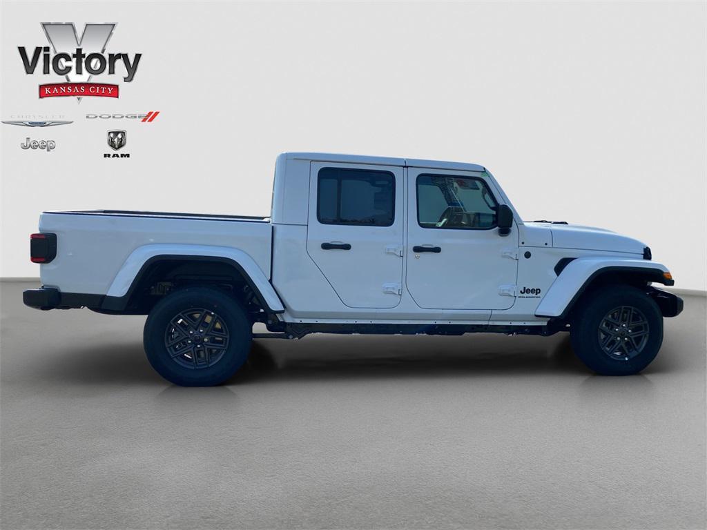 new 2025 Jeep Gladiator car, priced at $51,145