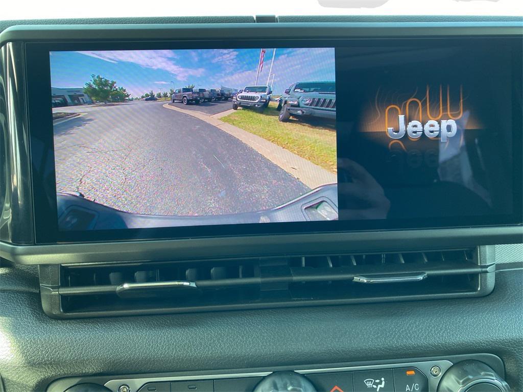 new 2025 Jeep Gladiator car, priced at $51,145