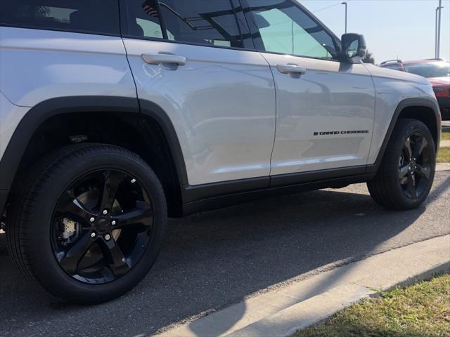 new 2025 Jeep Grand Cherokee car, priced at $55,460