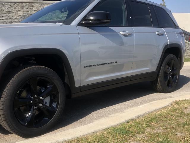 new 2025 Jeep Grand Cherokee car, priced at $55,460