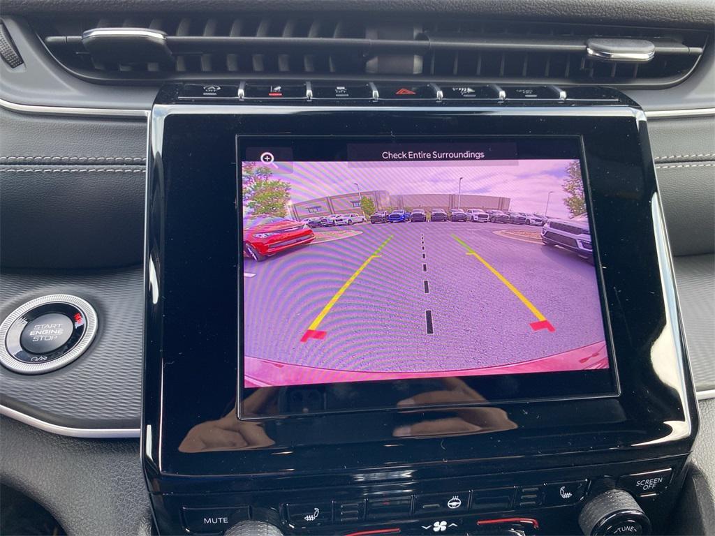 new 2025 Jeep Grand Cherokee car, priced at $49,370