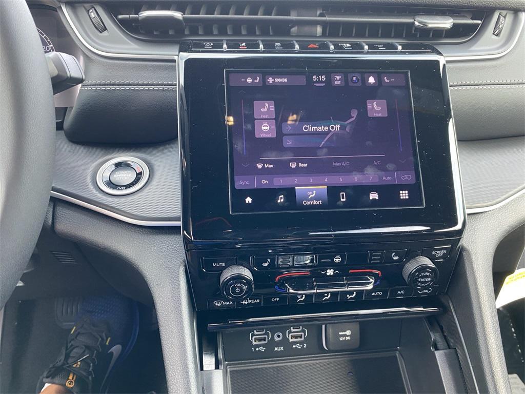 new 2025 Jeep Grand Cherokee car, priced at $49,370