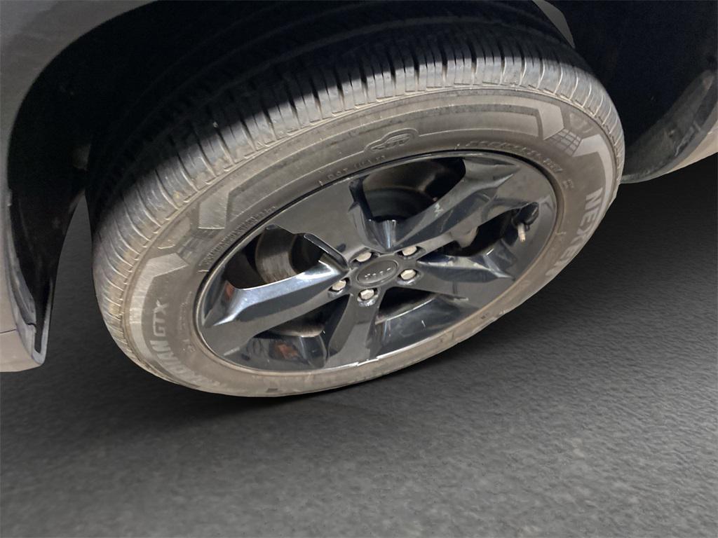 used 2023 Jeep Grand Cherokee L car, priced at $26,500