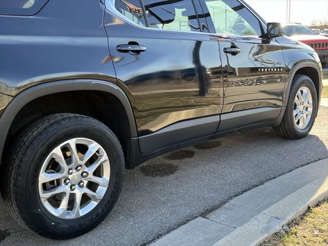 used 2020 Chevrolet Traverse car, priced at $17,451