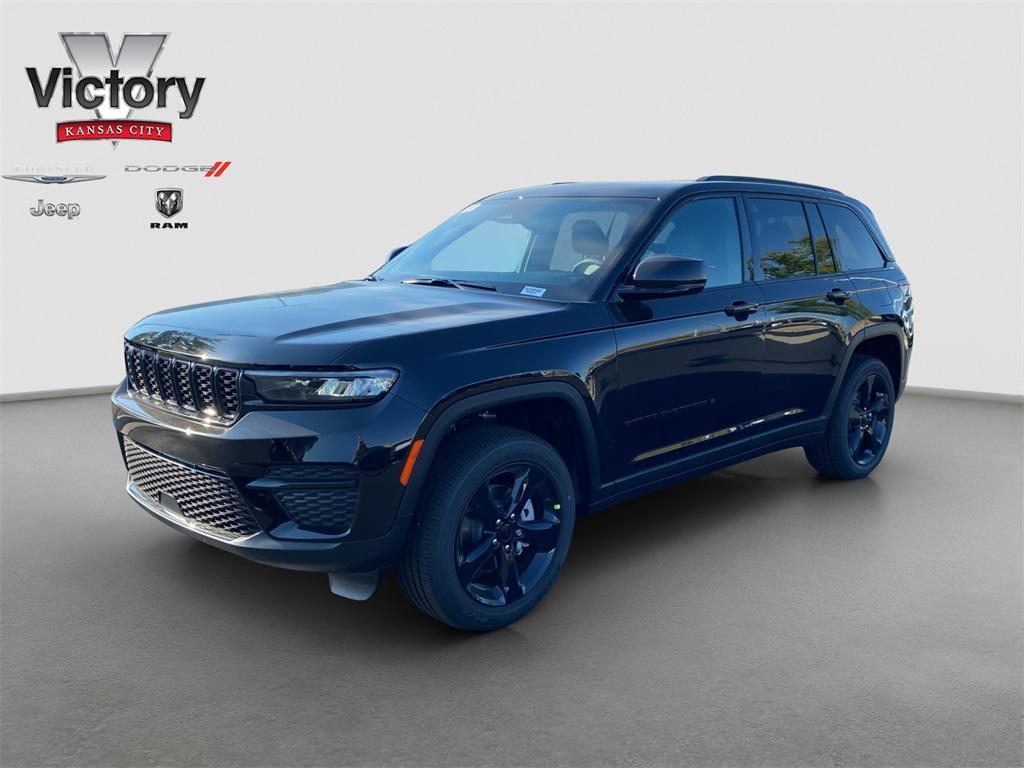 new 2025 Jeep Grand Cherokee car, priced at $49,370