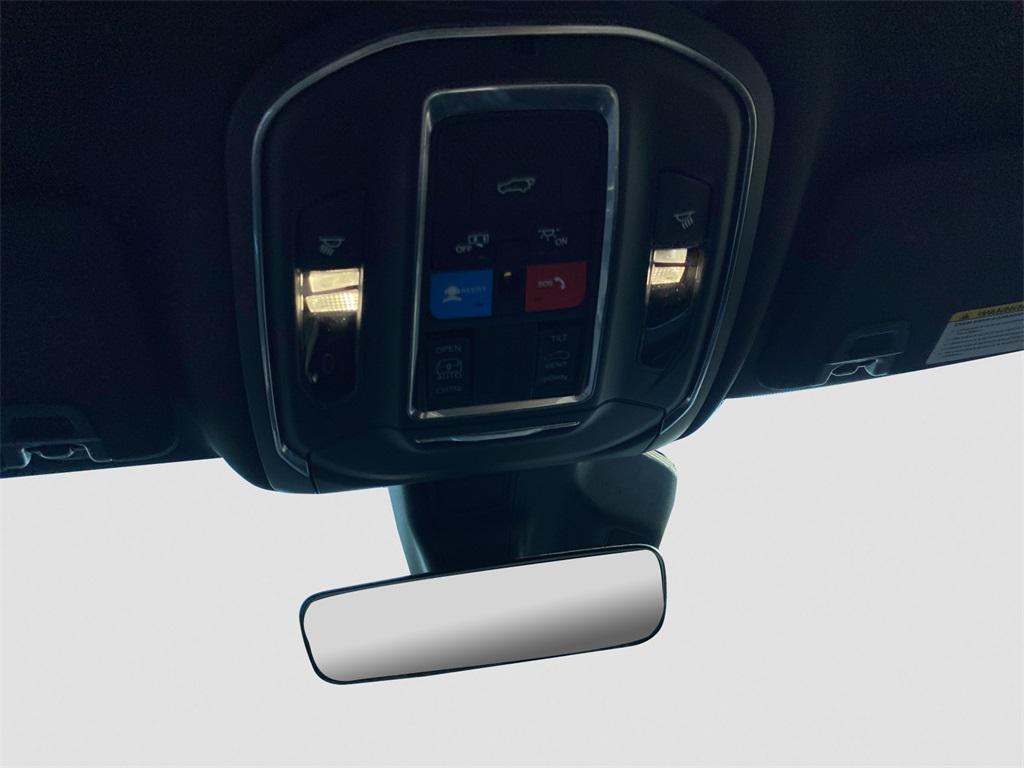 new 2025 Jeep Grand Cherokee car, priced at $49,370