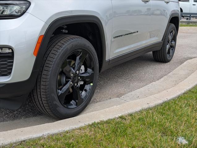 new 2025 Jeep Grand Cherokee car, priced at $53,730