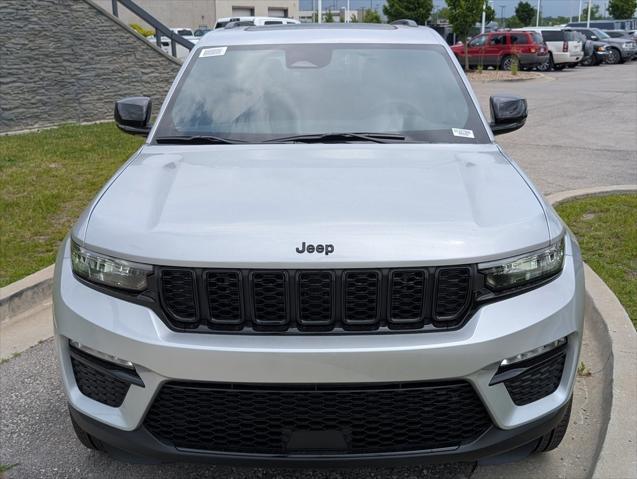 new 2025 Jeep Grand Cherokee car, priced at $53,730