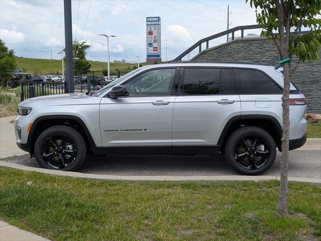 new 2025 Jeep Grand Cherokee car, priced at $53,730