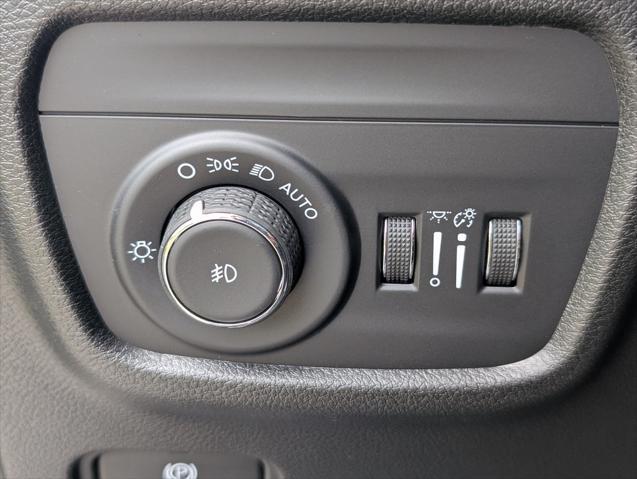 new 2025 Jeep Grand Cherokee car, priced at $53,730