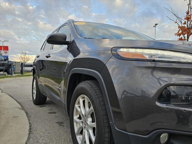 used 2017 Jeep Cherokee car, priced at $15,551