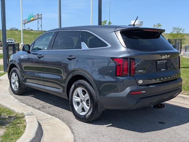 used 2022 Kia Sorento car, priced at $23,987
