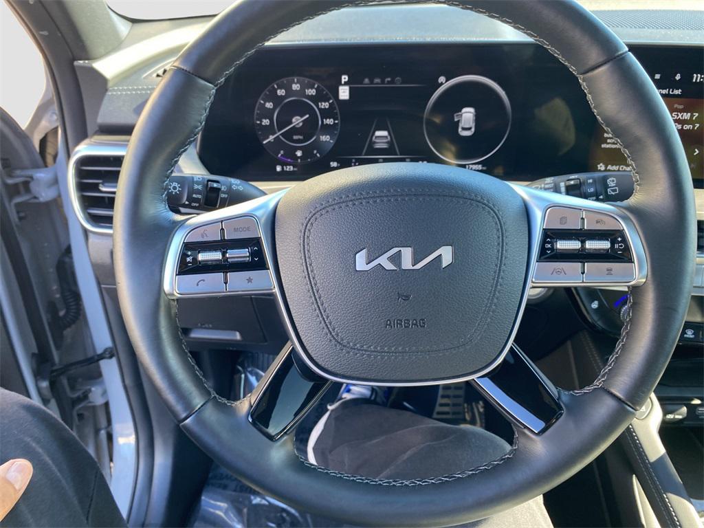 used 2024 Kia Telluride car, priced at $38,998