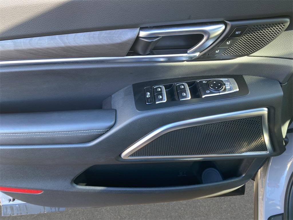 used 2024 Kia Telluride car, priced at $38,998