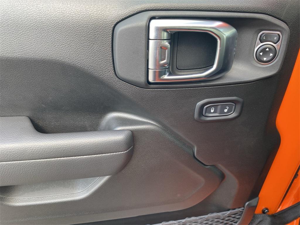 new 2025 Jeep Wrangler car, priced at $54,535