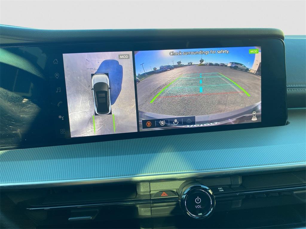 used 2025 Nissan Murano car, priced at $38,995