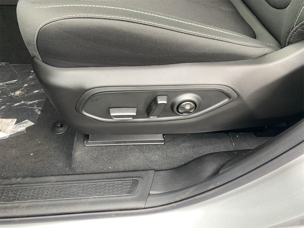 new 2025 Jeep Grand Cherokee car, priced at $42,375