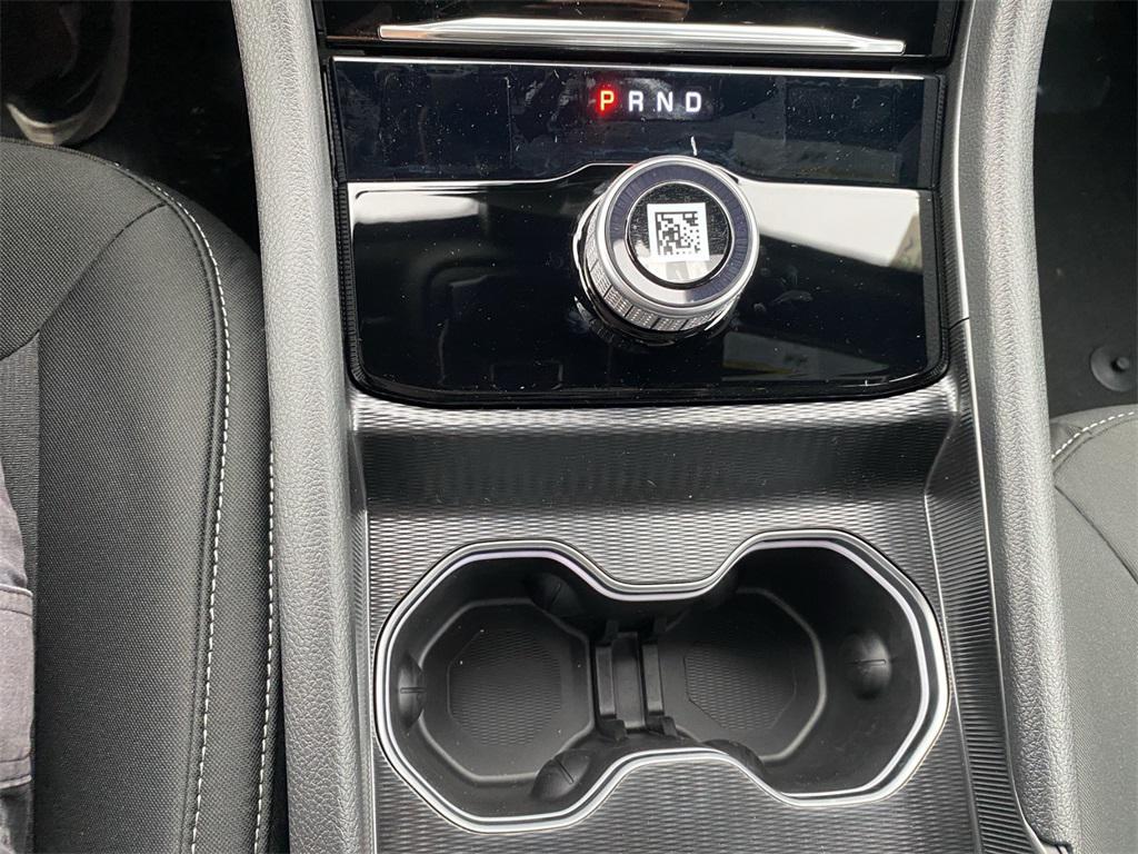 new 2025 Jeep Grand Cherokee car, priced at $42,375