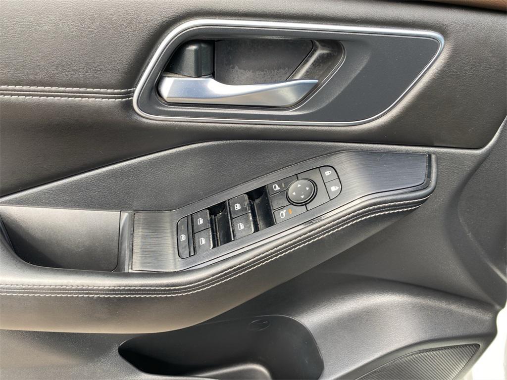 used 2021 Nissan Rogue car, priced at $16,777