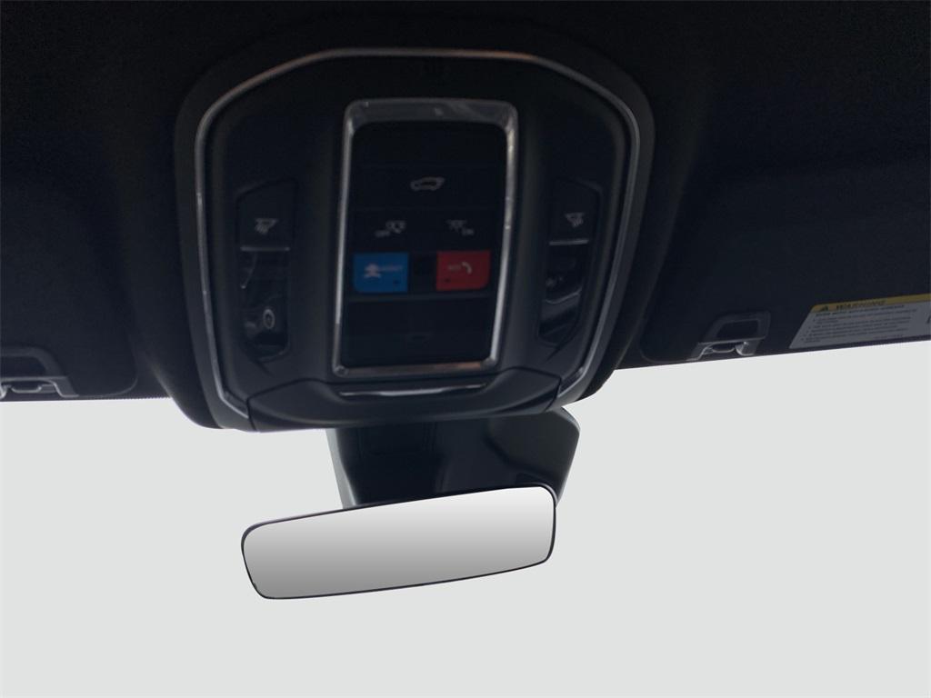 new 2025 Jeep Grand Cherokee car, priced at $48,870